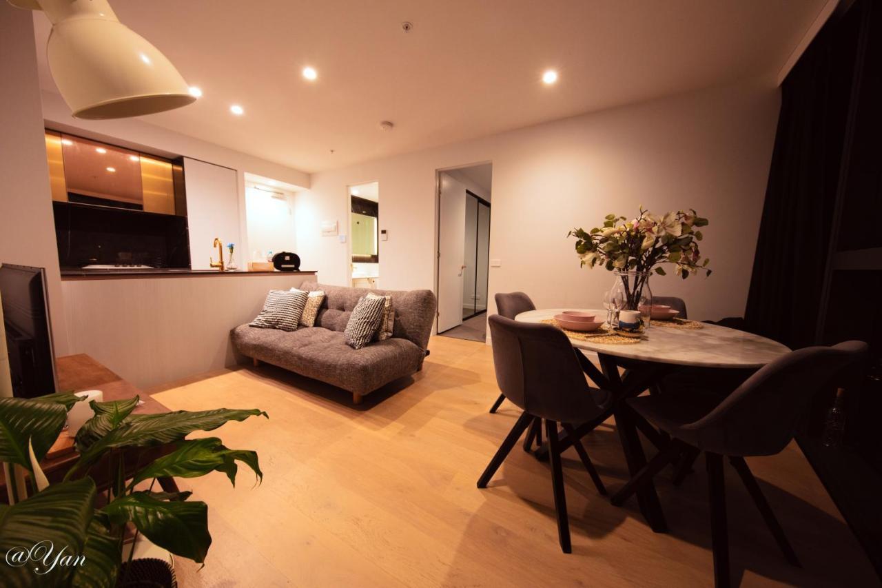 New Year Eve'S Fireworks & Bayview Apt In Cbd — Photos 1